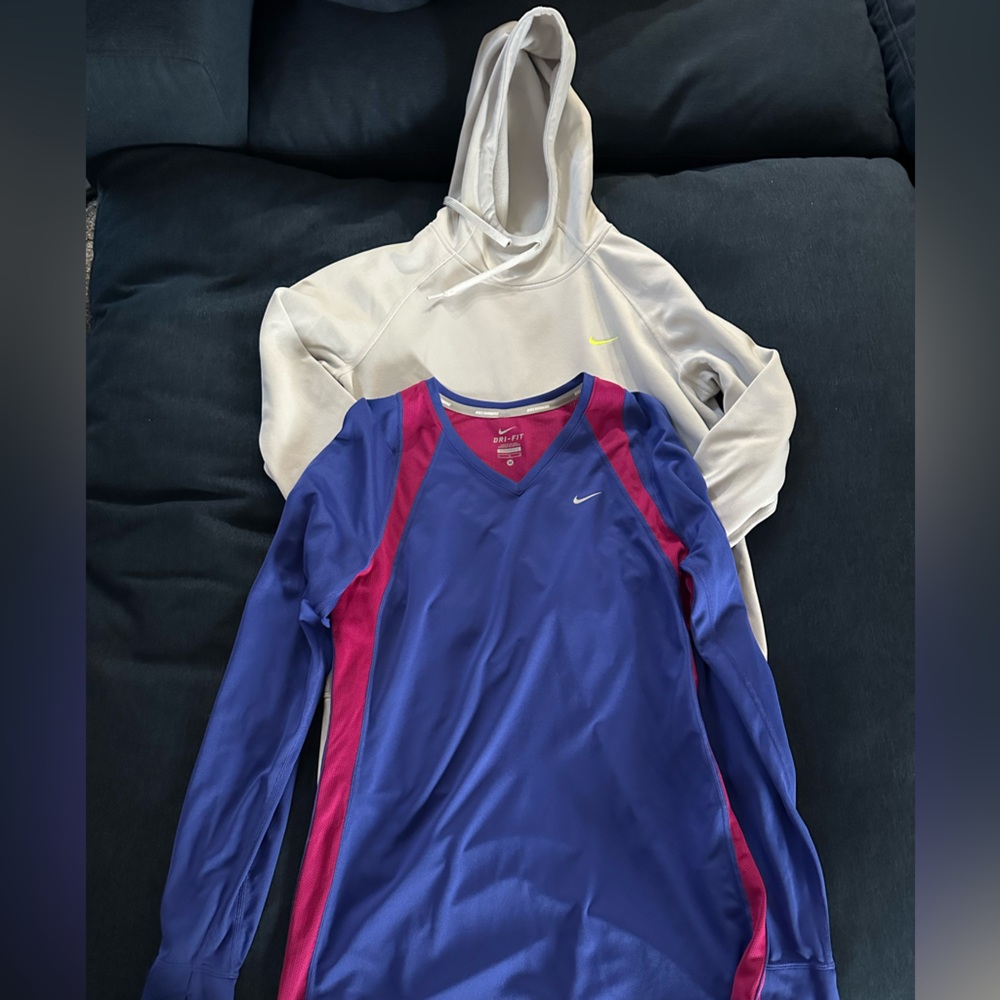 Nike set of 2